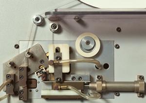 赤外線ランプの主な用途と取り扱い