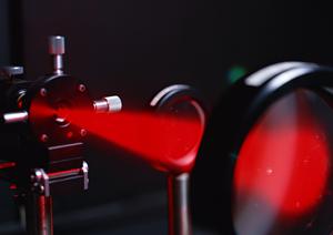 タイヤ破砕機の低音化を実現する会社